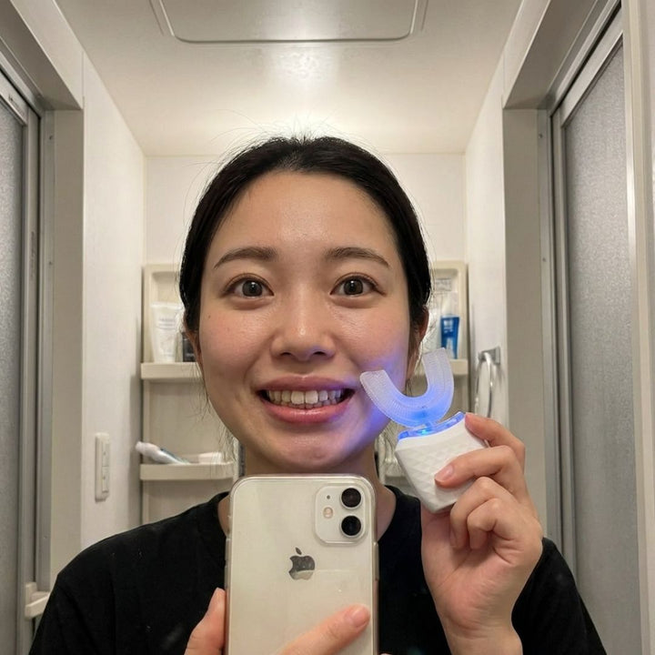 Review by 山本彩香さん